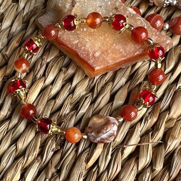 Carnelian biwa pearl beaded bracelet/Stone for Virgo/sacral chakra - Picture 2 of 7